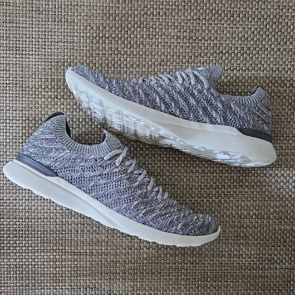 APL Techloom Wave in Smoke and Ivory - Picture 9 of 10